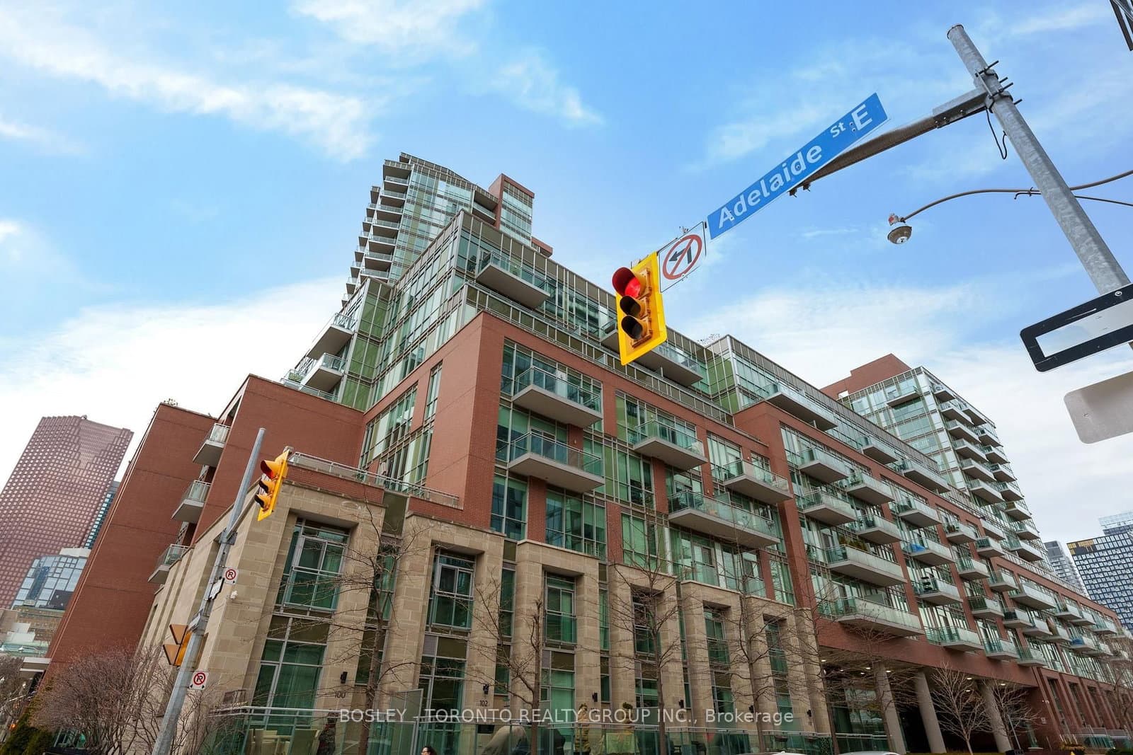 112 George Street, Unit 2301