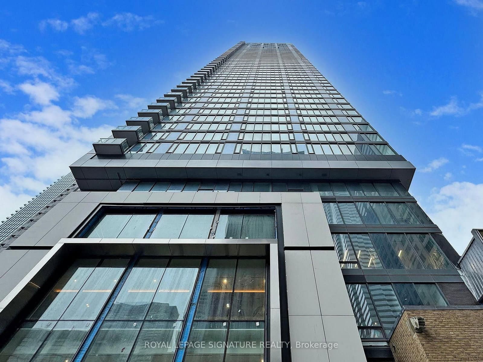 8 Cumberland Street, Unit 3605