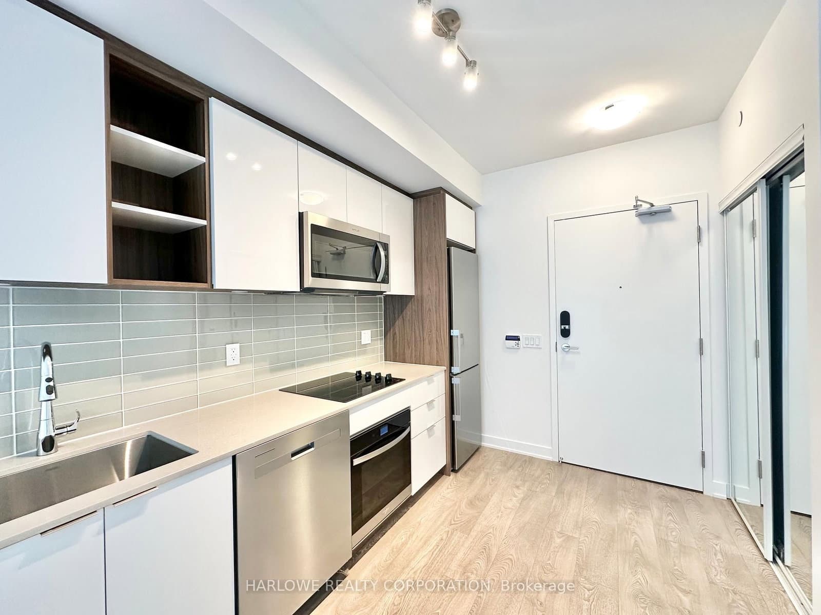 543 Richmond Street W, Unit 502