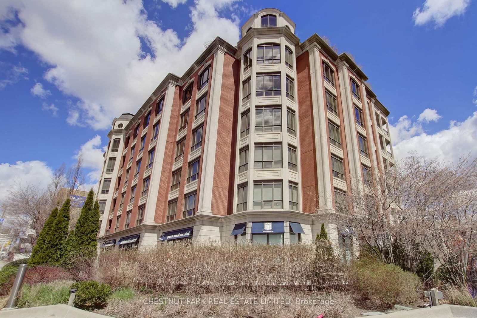 2 ROXBOROUGH Street E, Unit 601