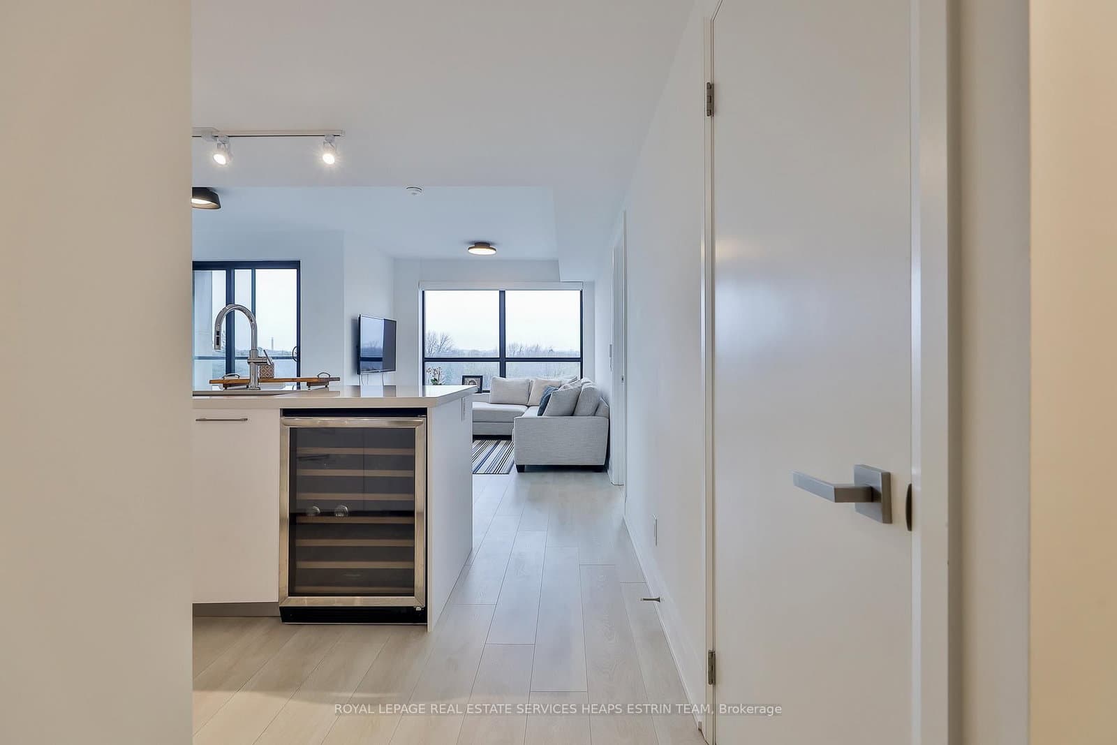 33 Frederick Todd Way, Unit 521