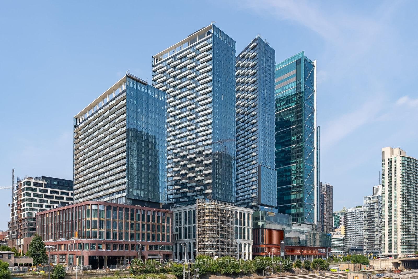 470 Front Street W, Unit PH09