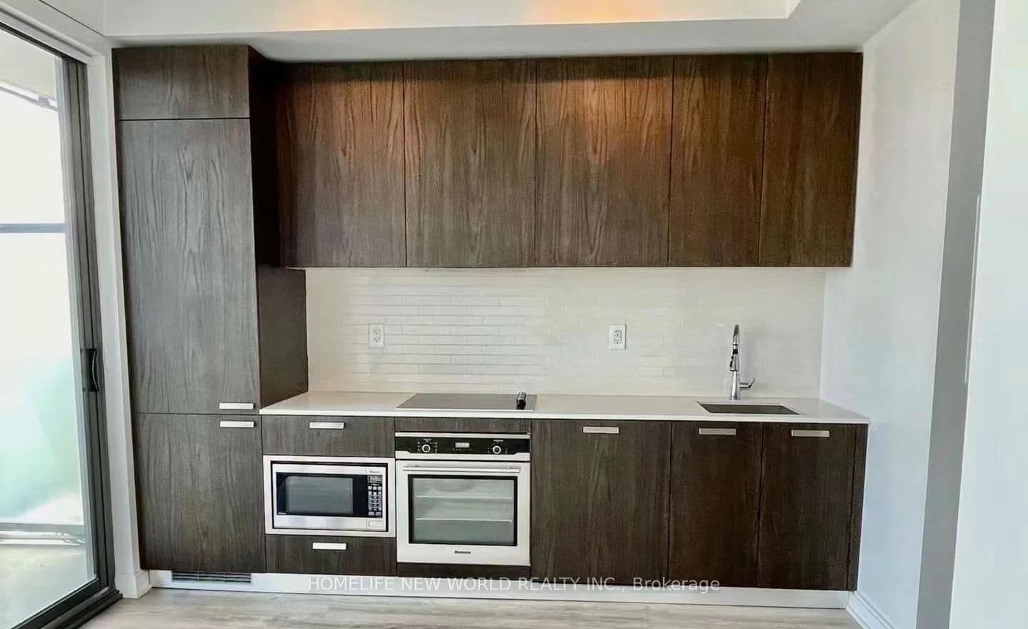 50 Charles Street E, Unit 2713