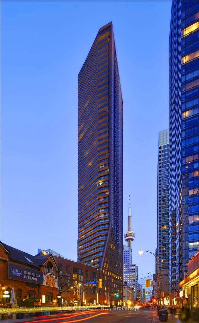 99 John Street, Unit 1206