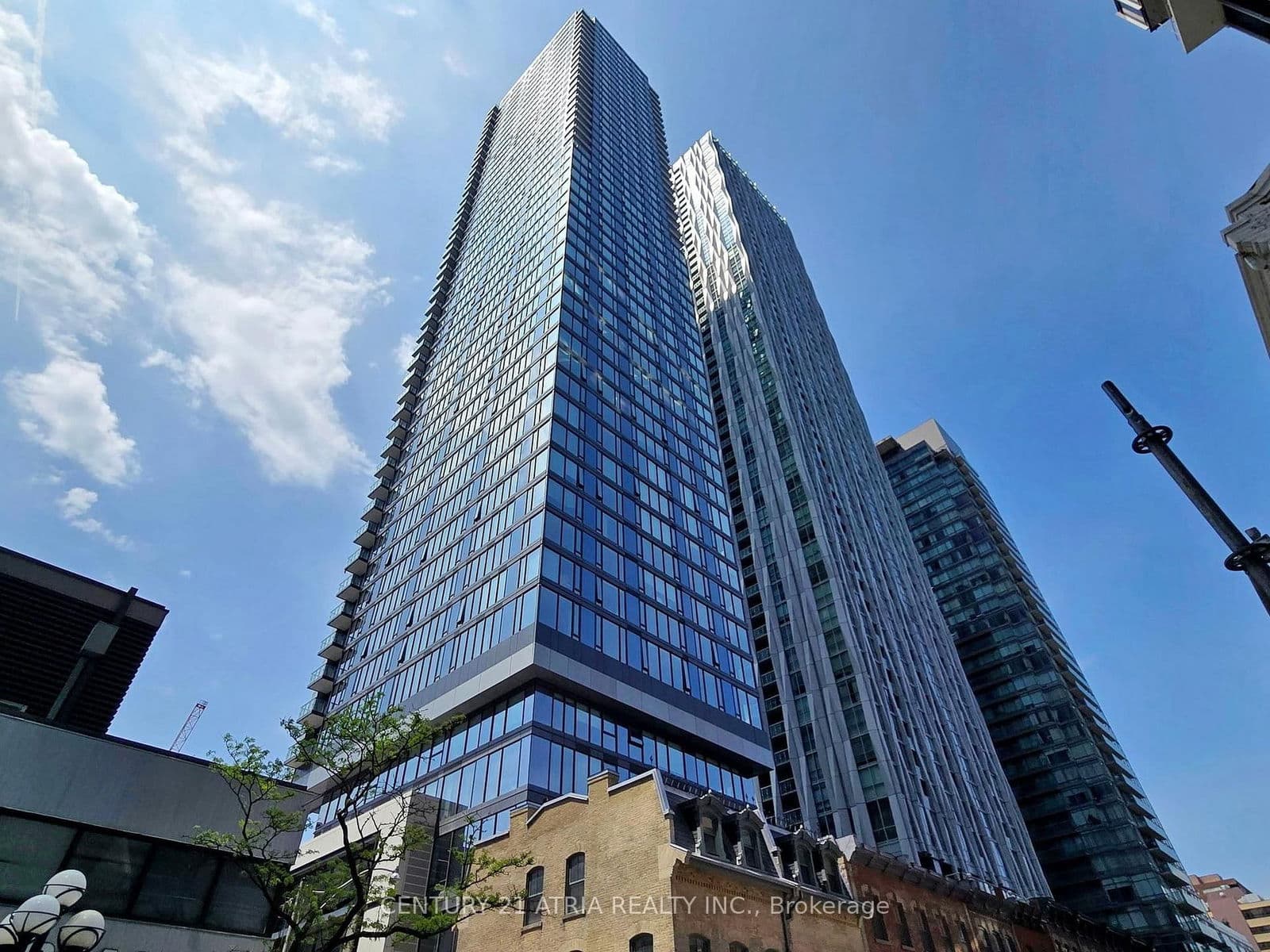 8 Cumberland Street, Unit 1506