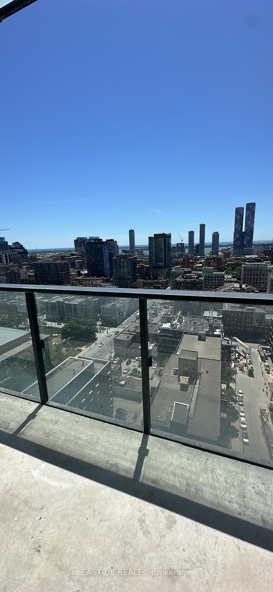 47 Mutual Street, Unit 2202