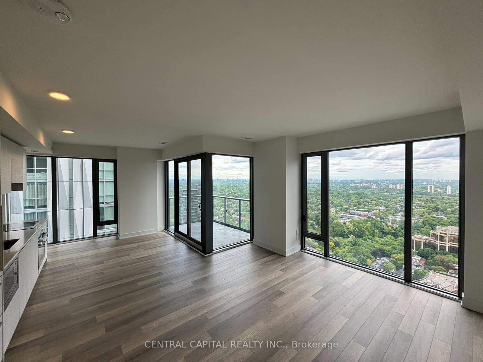 8 Cumberland Street, Unit 4107