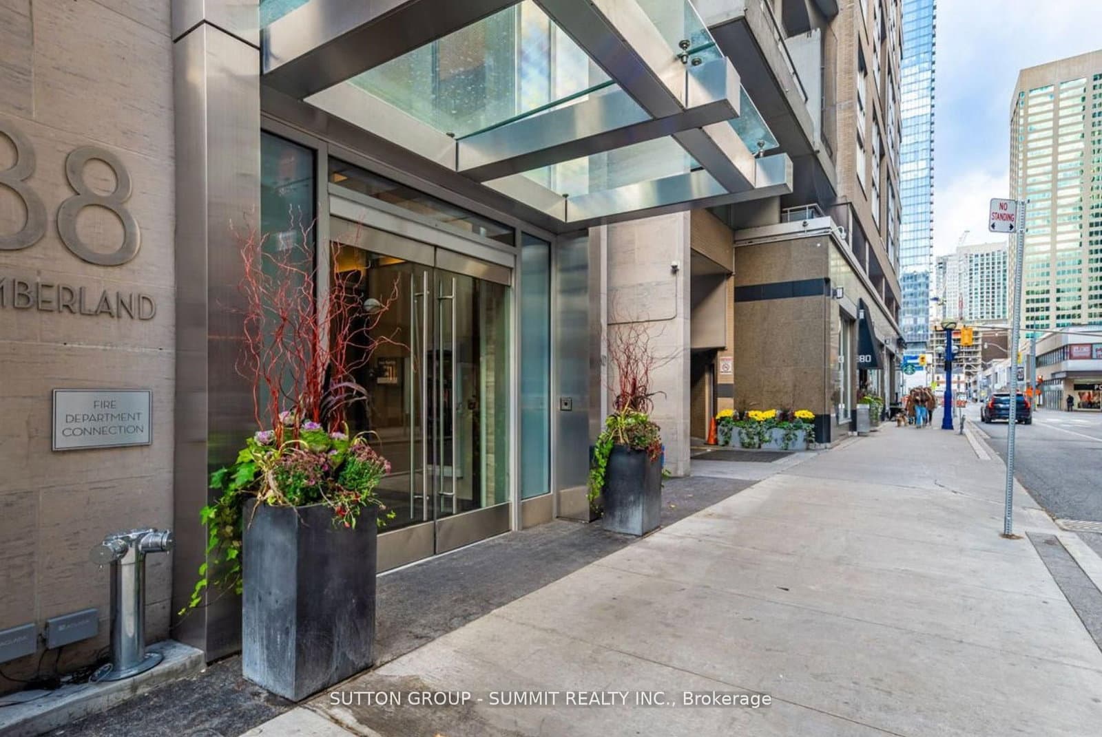 88 Cumberland Street, Unit 1701