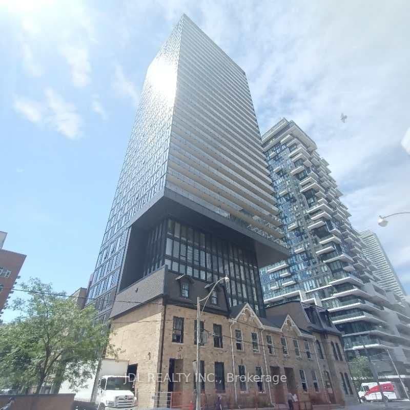 47 Mutual Street, Unit 2502