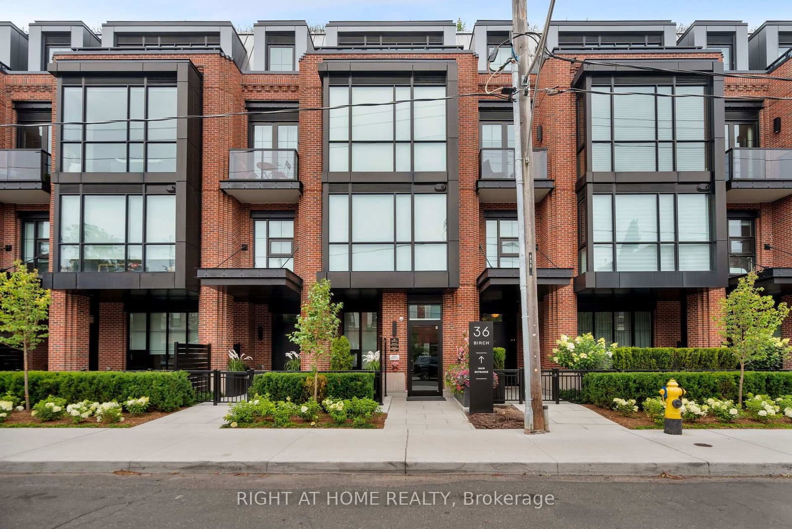 36 Birch Avenue, Unit 303