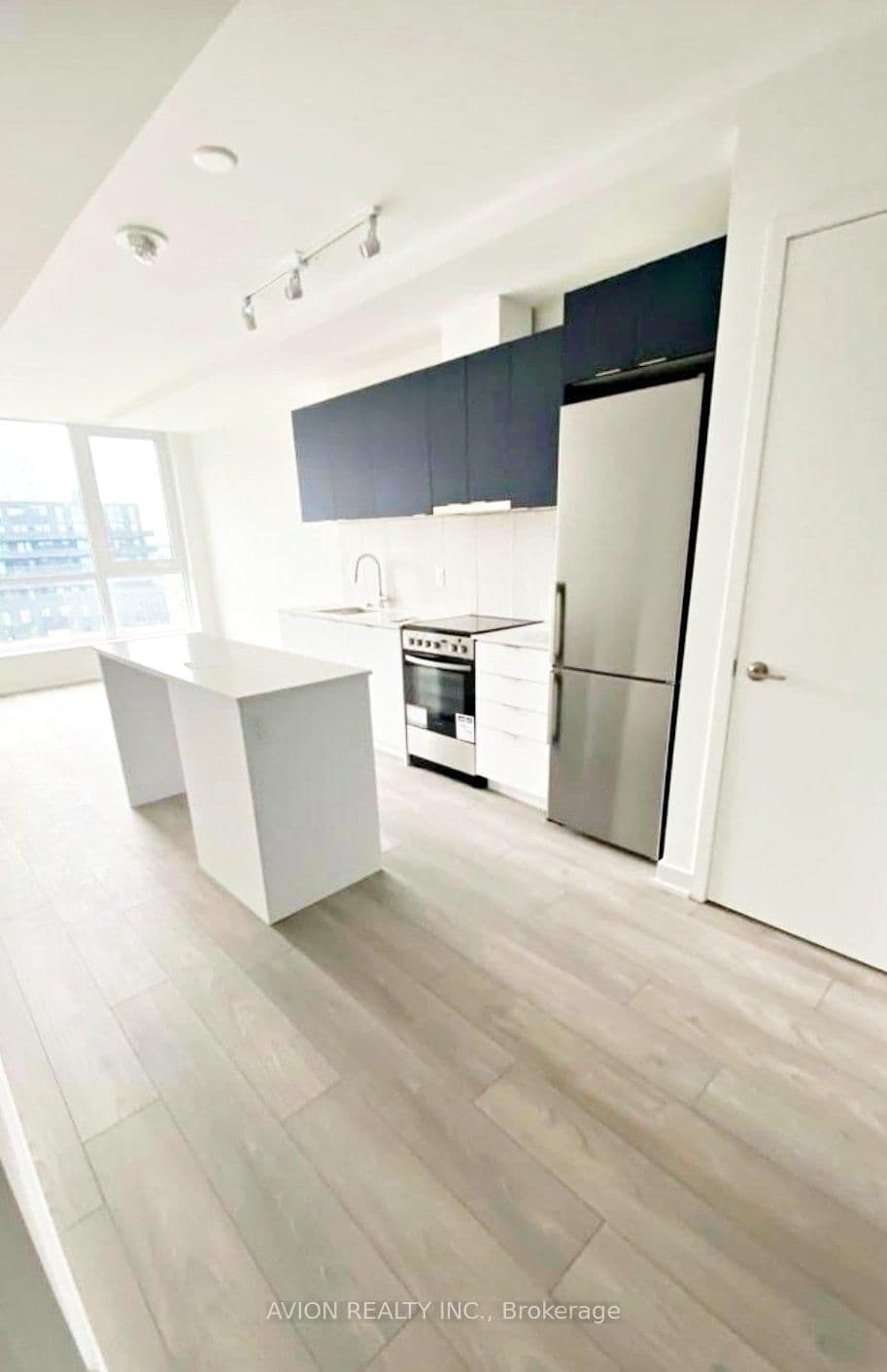 8 TIPPETT Road, Unit 629