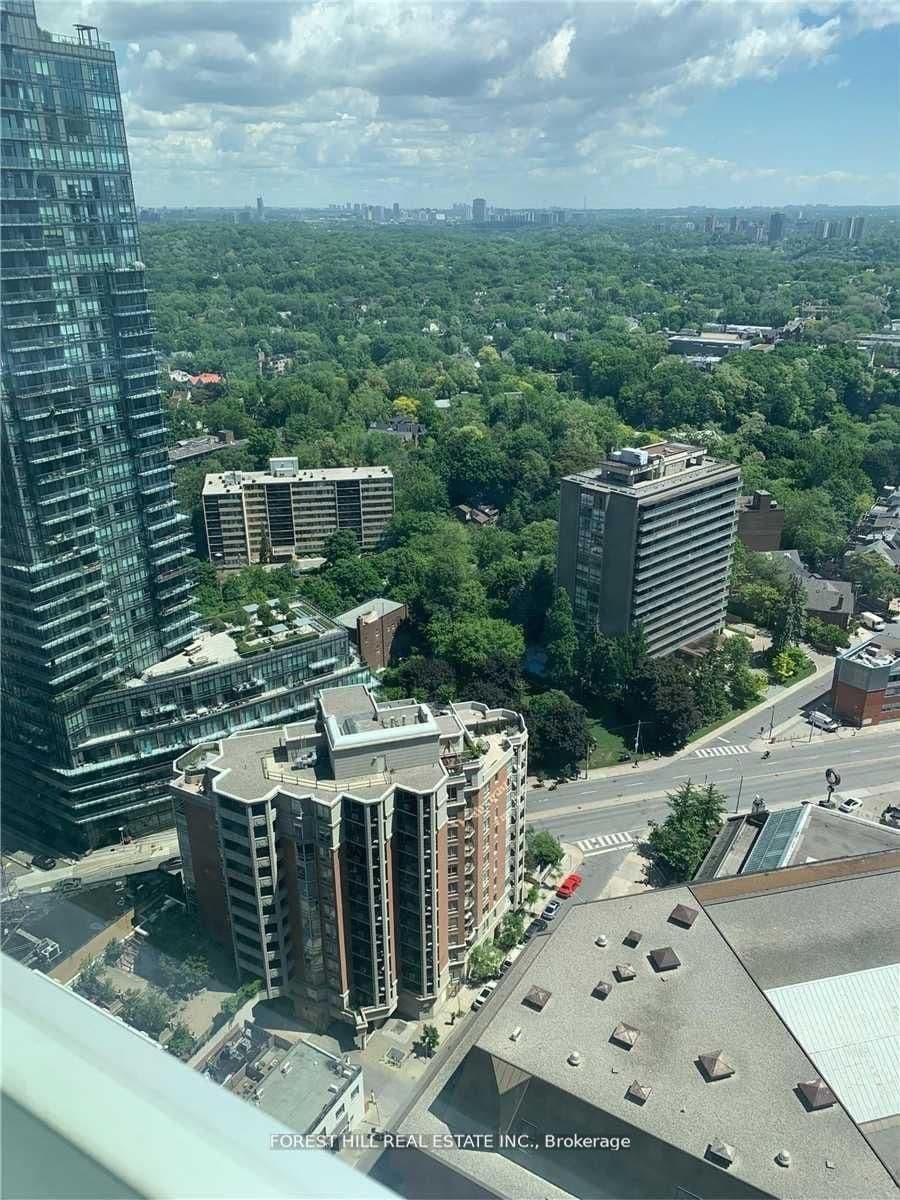 1 Yorkville Avenue, Unit 3008