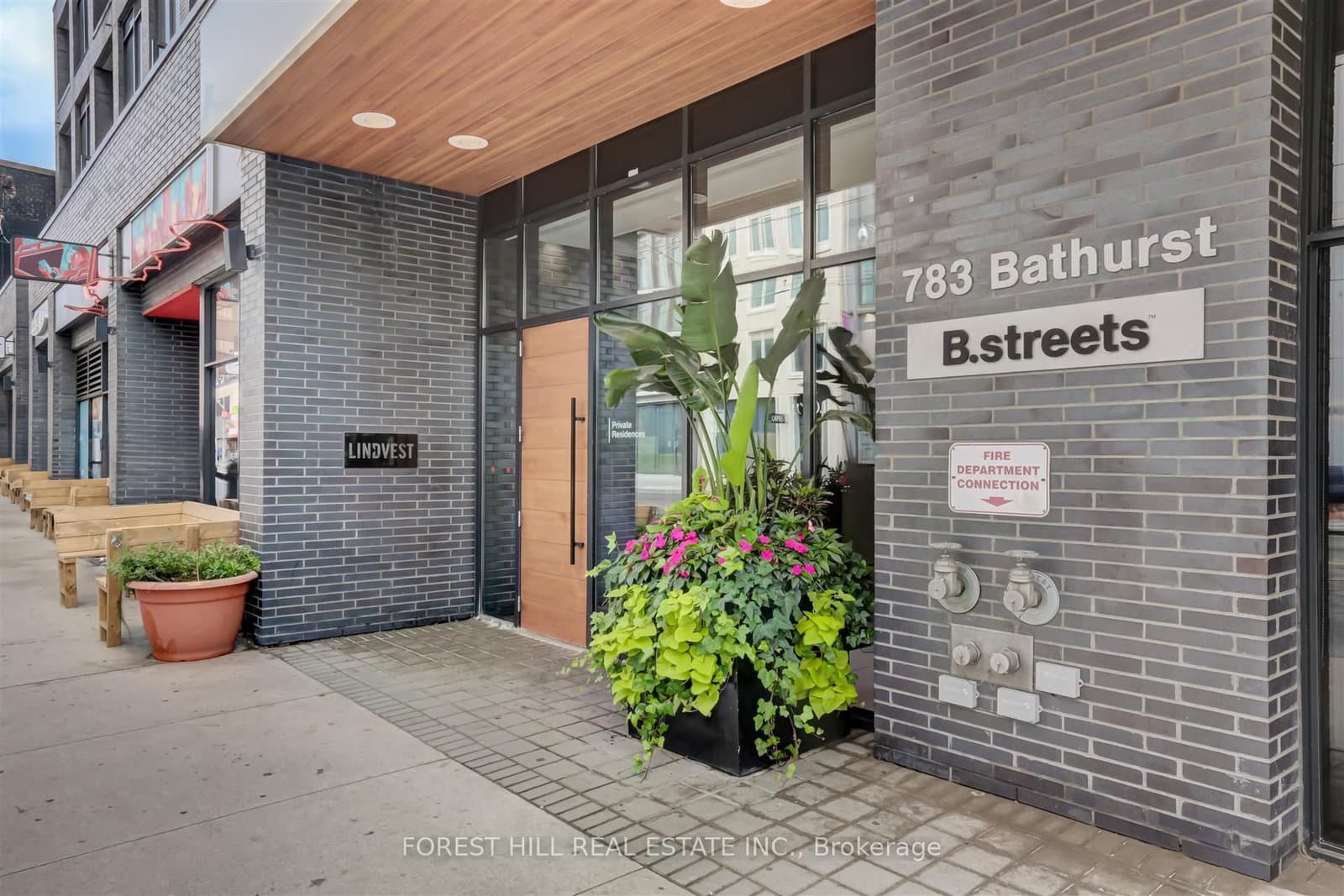 783 Bathurst Street, Unit 810