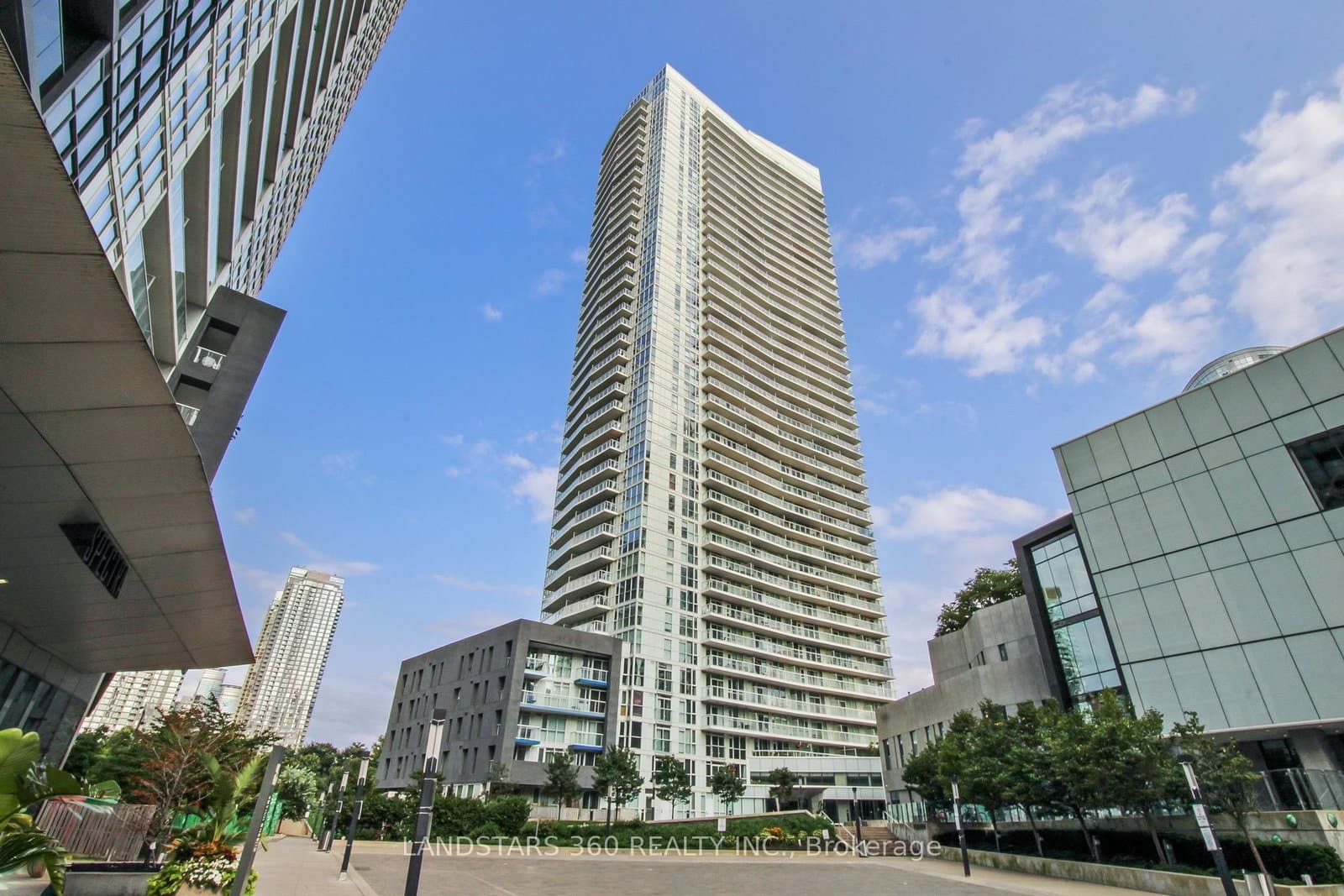 75 Queens Wharf Road, Unit 203