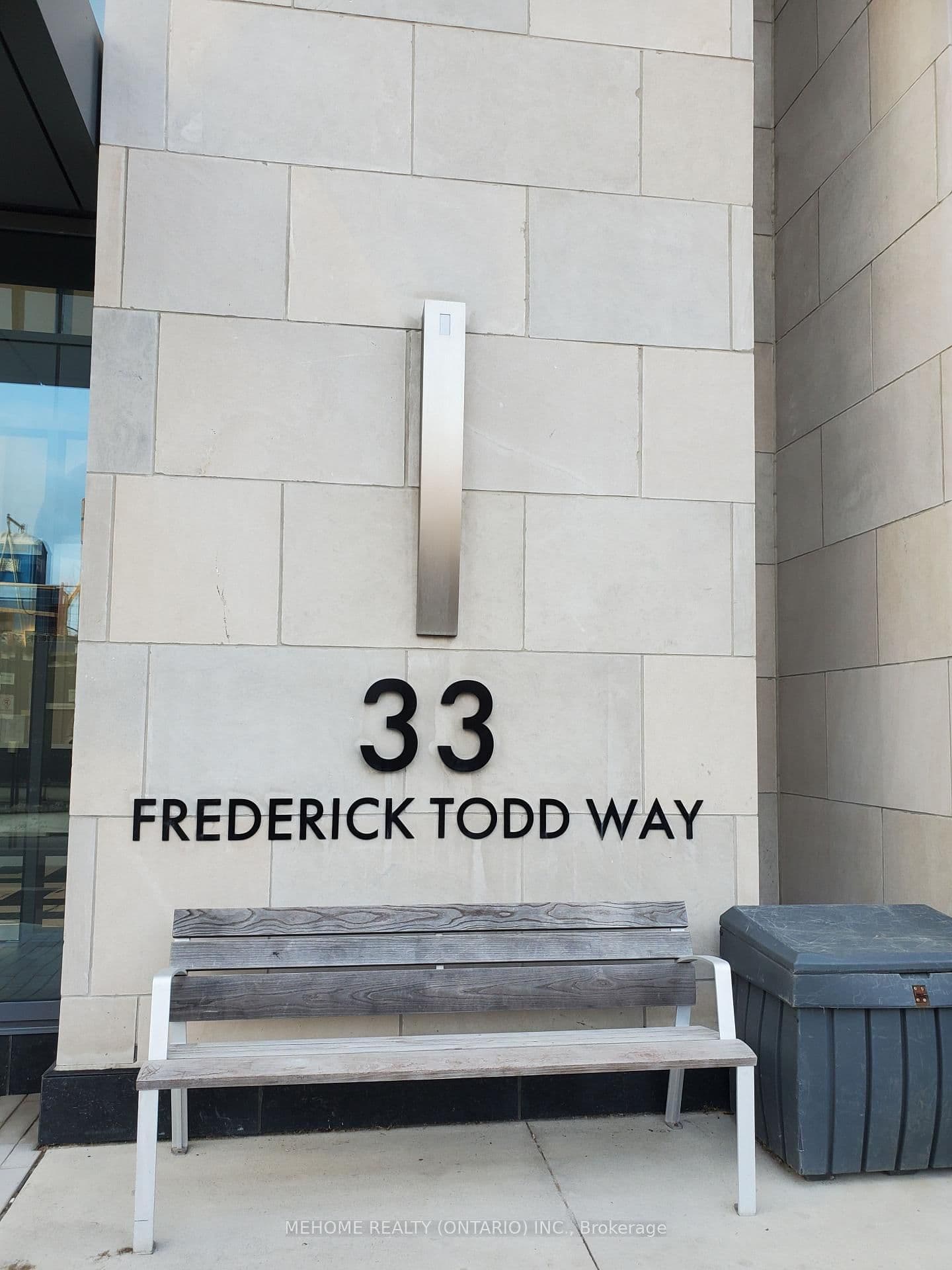 33 Frederick Todd Way N, Unit #522