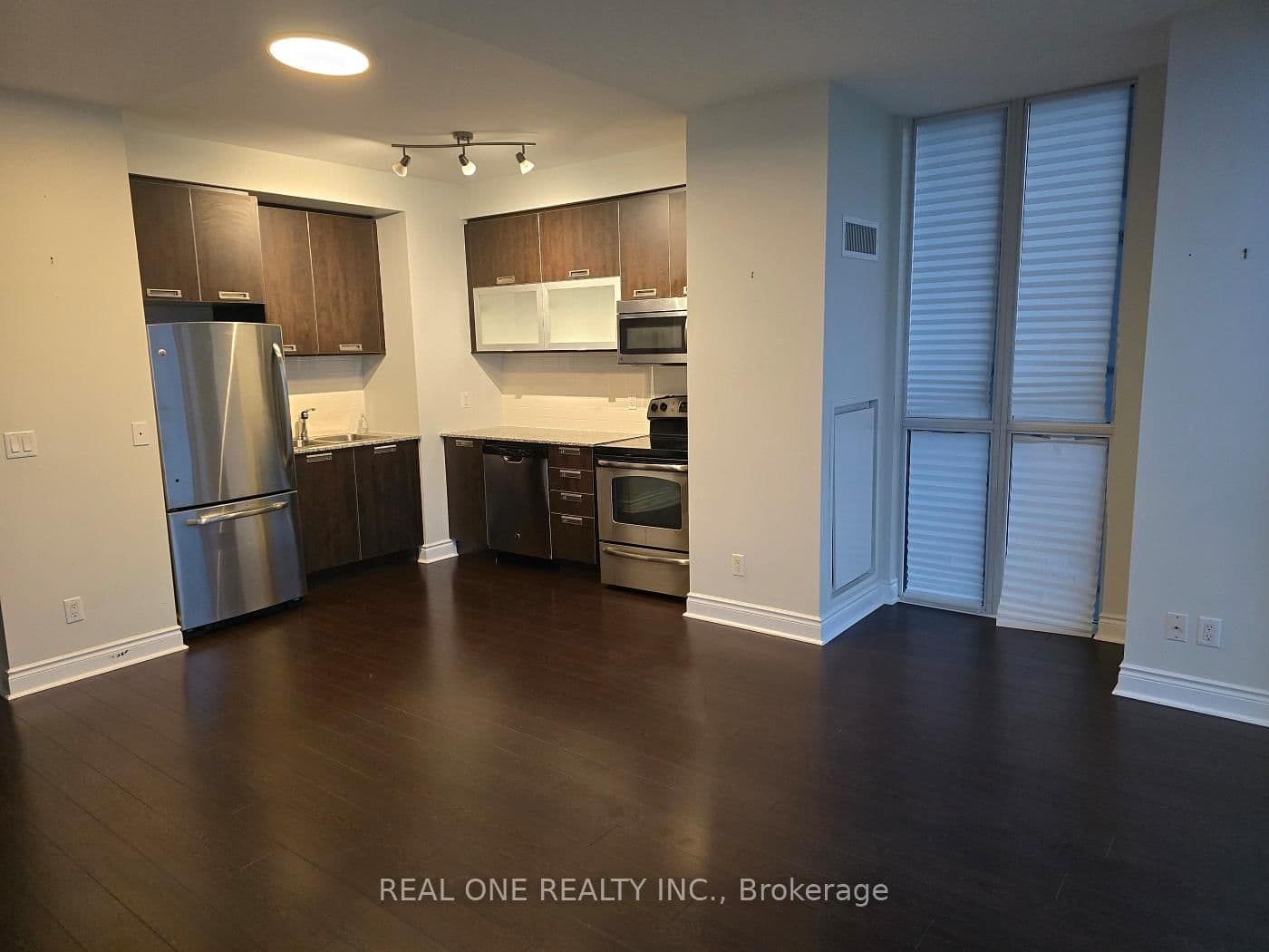 28 Ted Rogers Way, Unit 3701