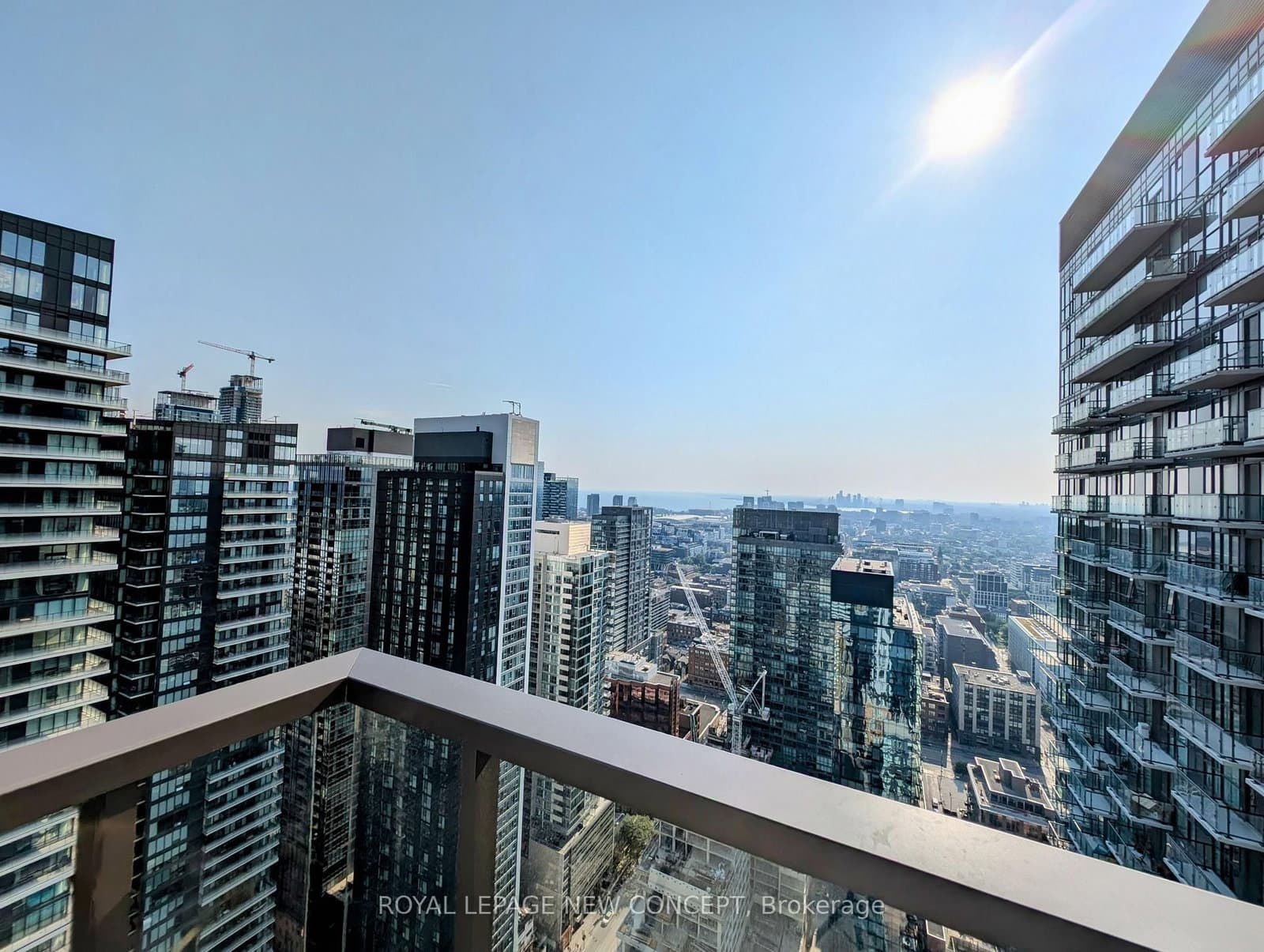 8 Widmer Street, Unit 4712