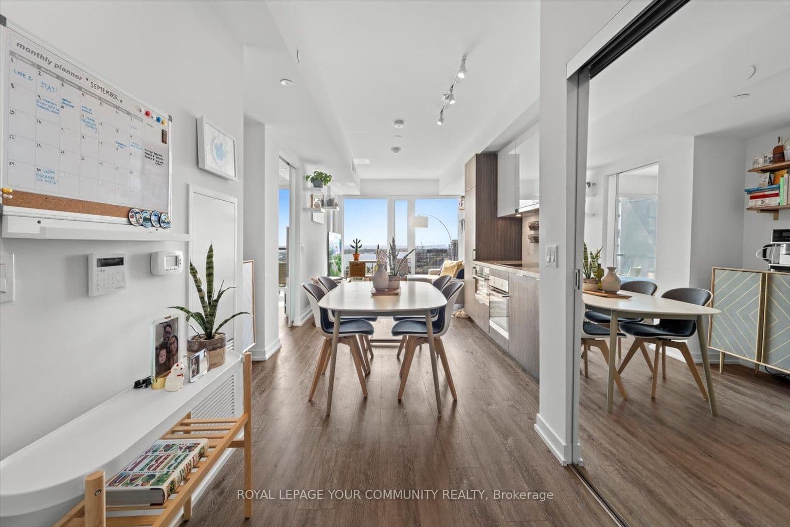 158 Front Street E, Unit 2012