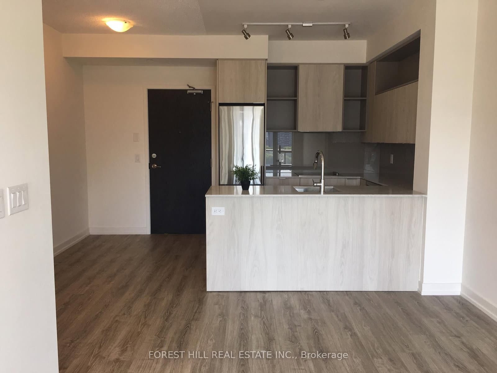 200 Sackville Street, Unit 906