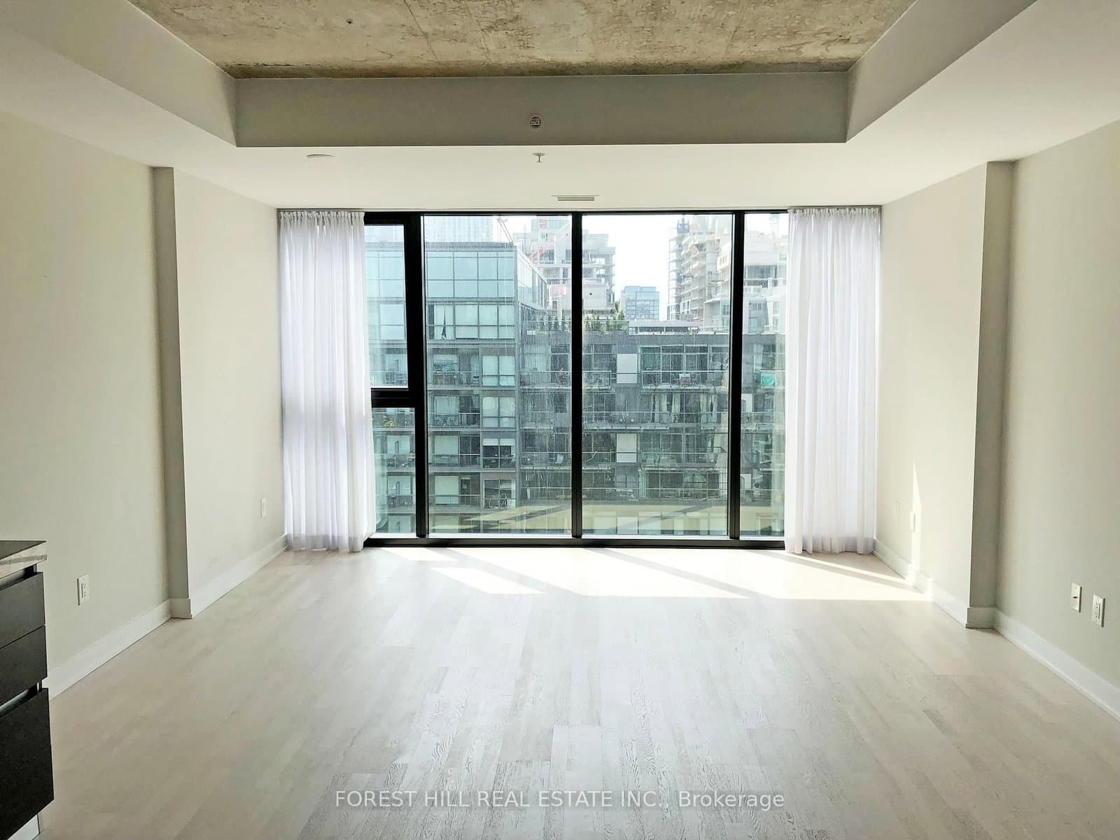629 King Street W, Unit 912