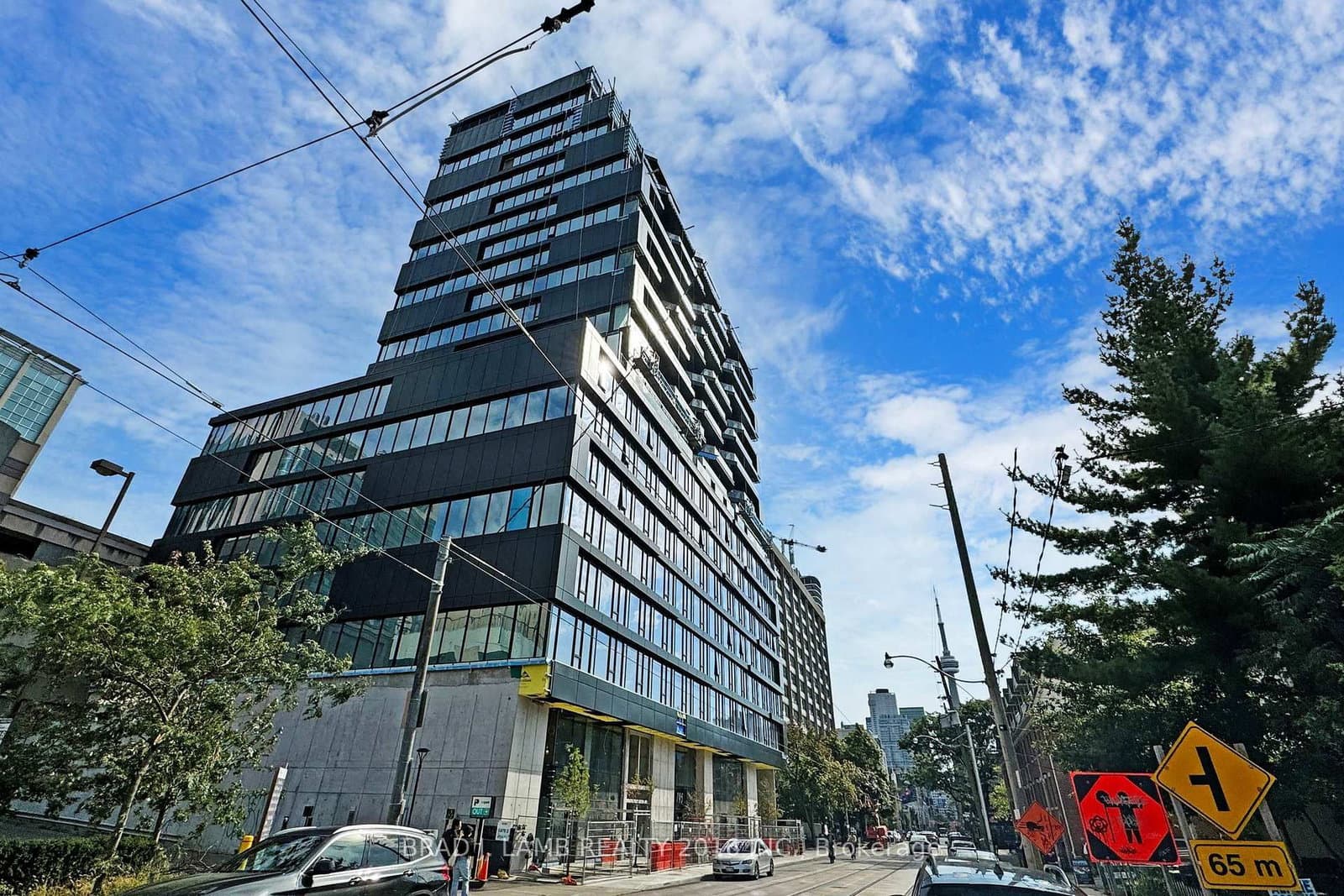 195 McCaul Street, Unit 722