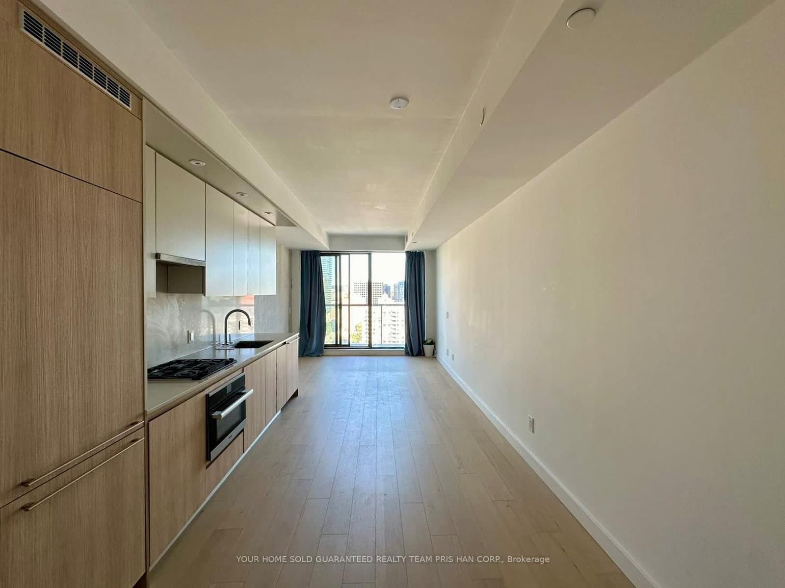 81 Wellesley Street E, Unit 1906