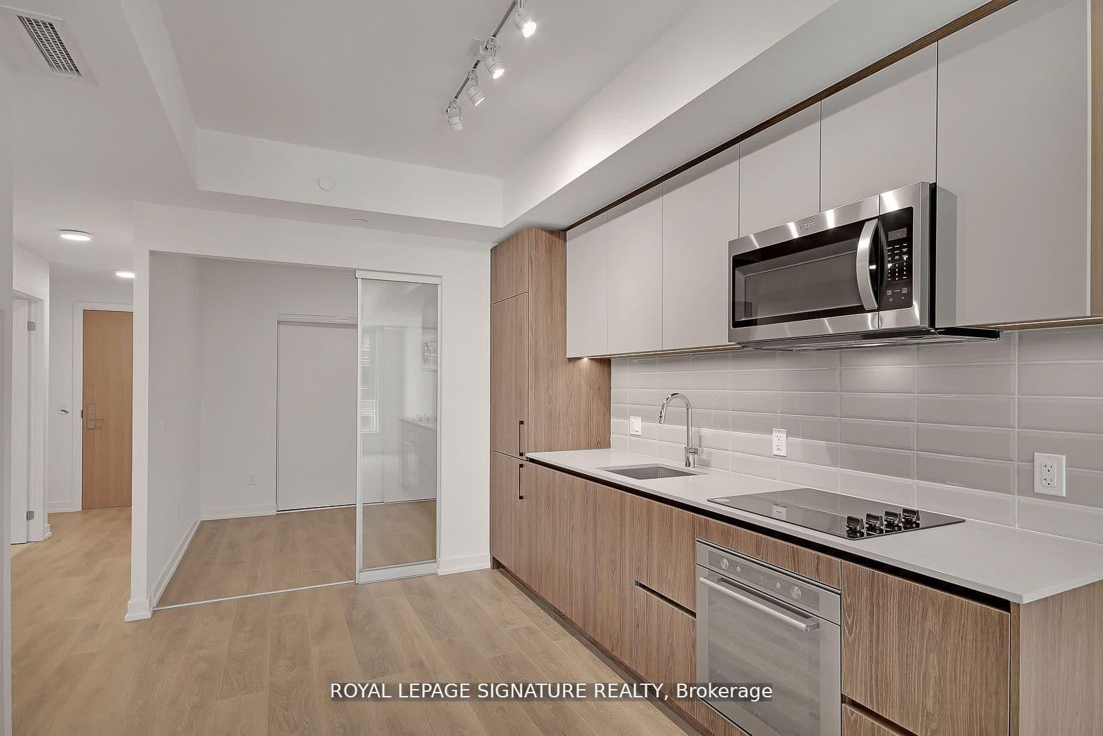 150 Logan Avenue, Unit 320