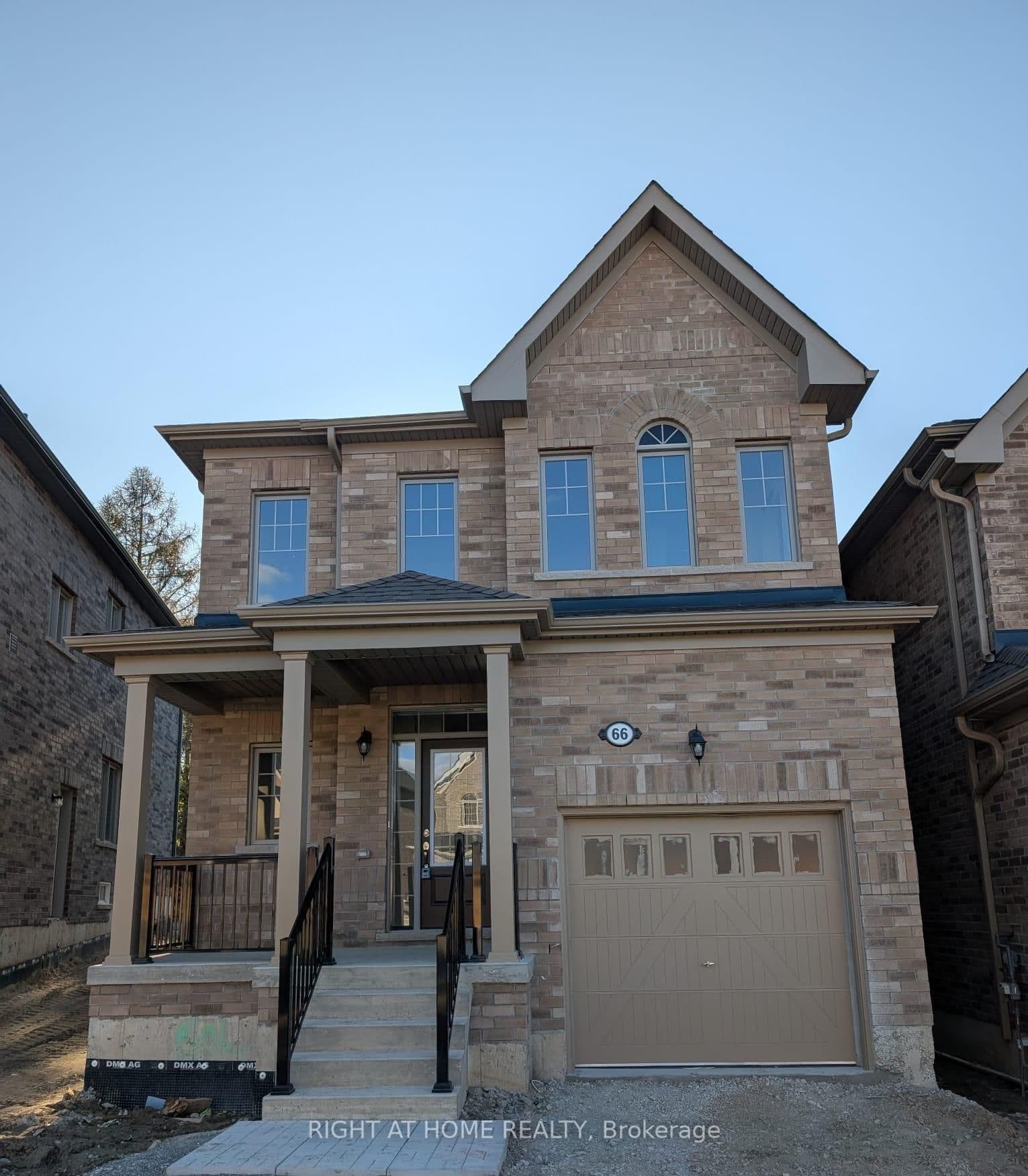 66 North Garden Boulevard E