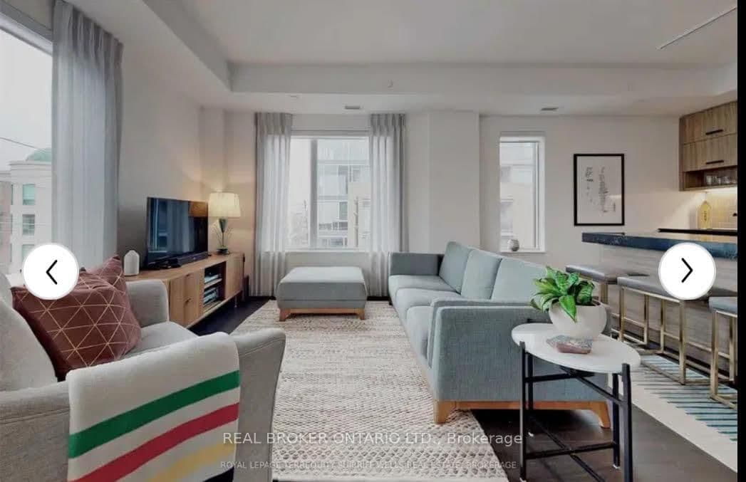 1888 Queen Street E, Unit 404