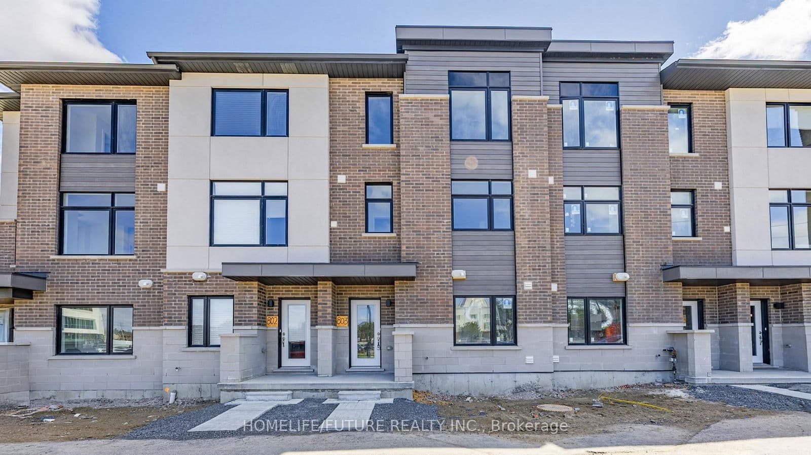 1695 Dersan Street, Unit 807