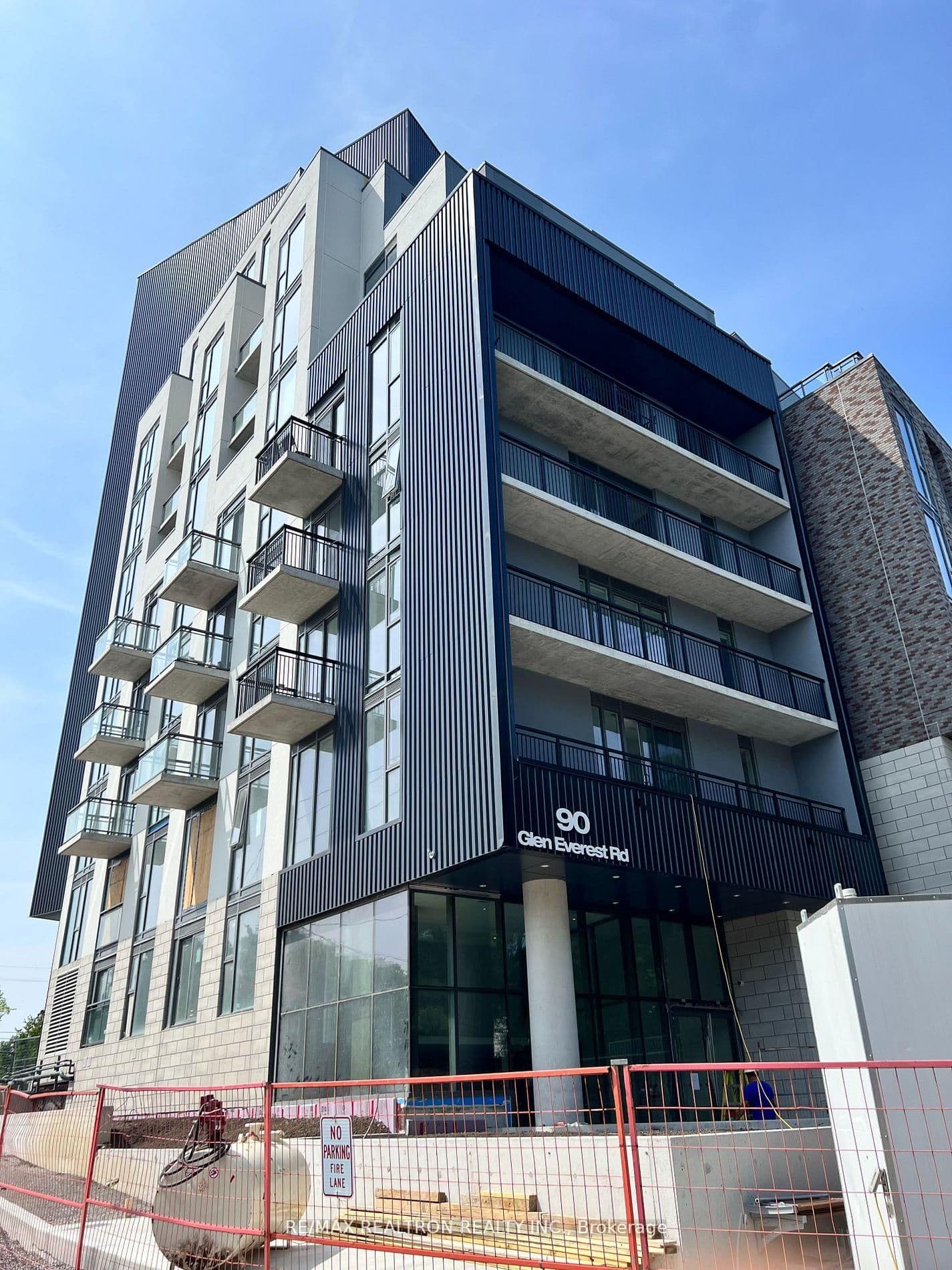 90 Glen Everest Road, Unit 908