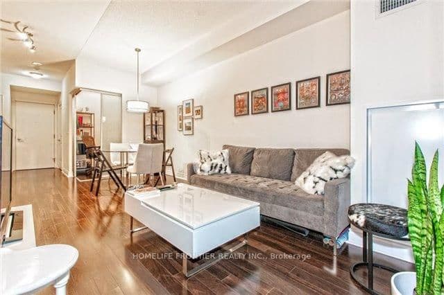 28 Ted Rogers Way, Unit 2707