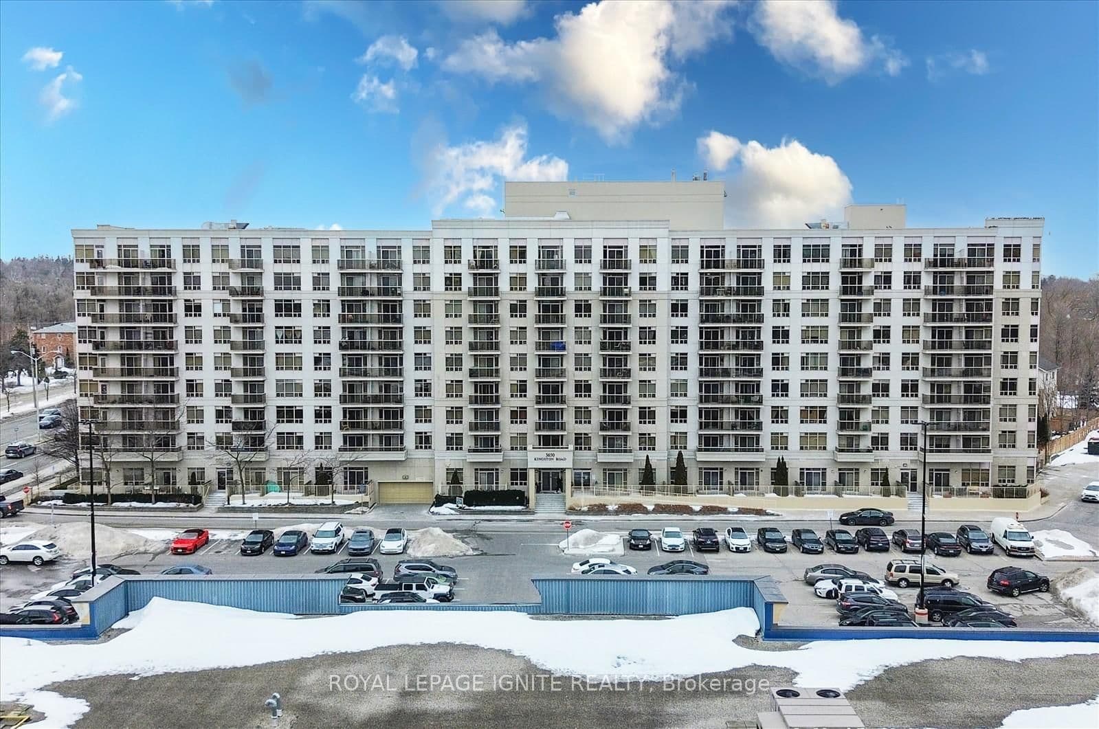 #808 - 3650 Kingston Road