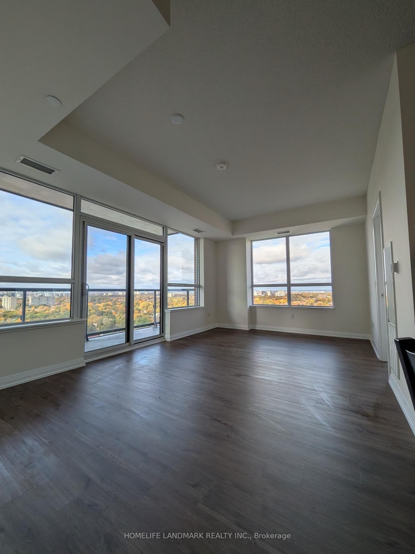 3270 Sheppard Avenue E, Unit 1827