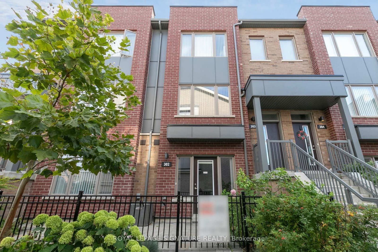 1525 Kingston Road, Unit 302
