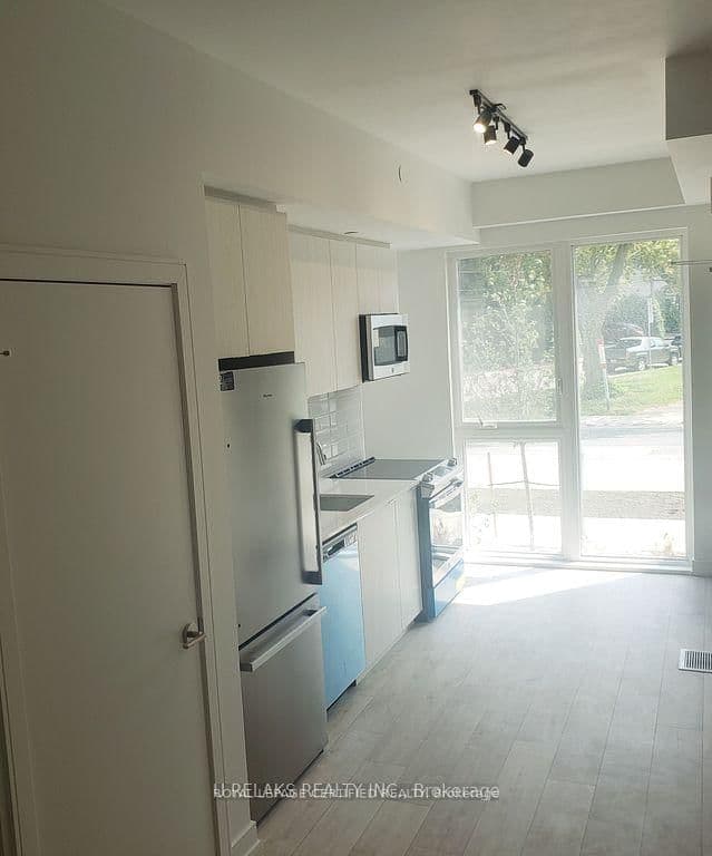 168 Clonmore Drive, Unit 16