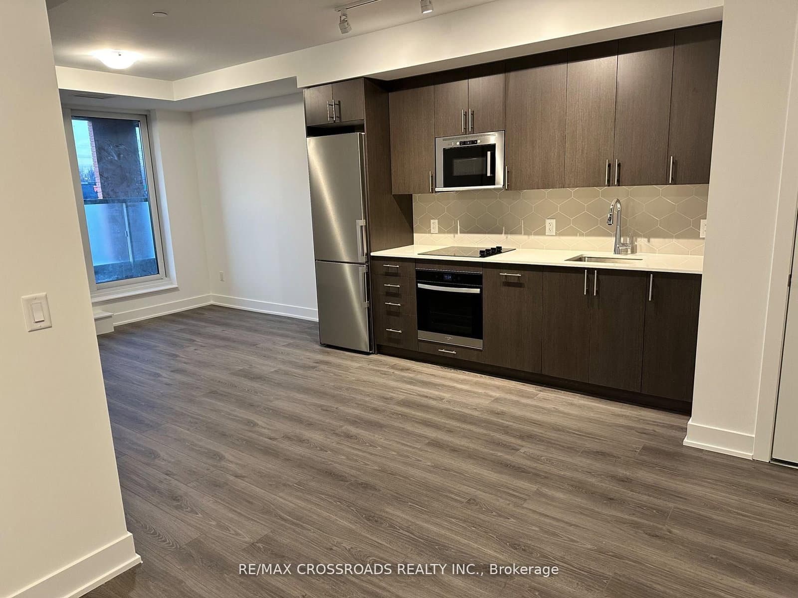 2545 Simcoe Street N, Unit 223