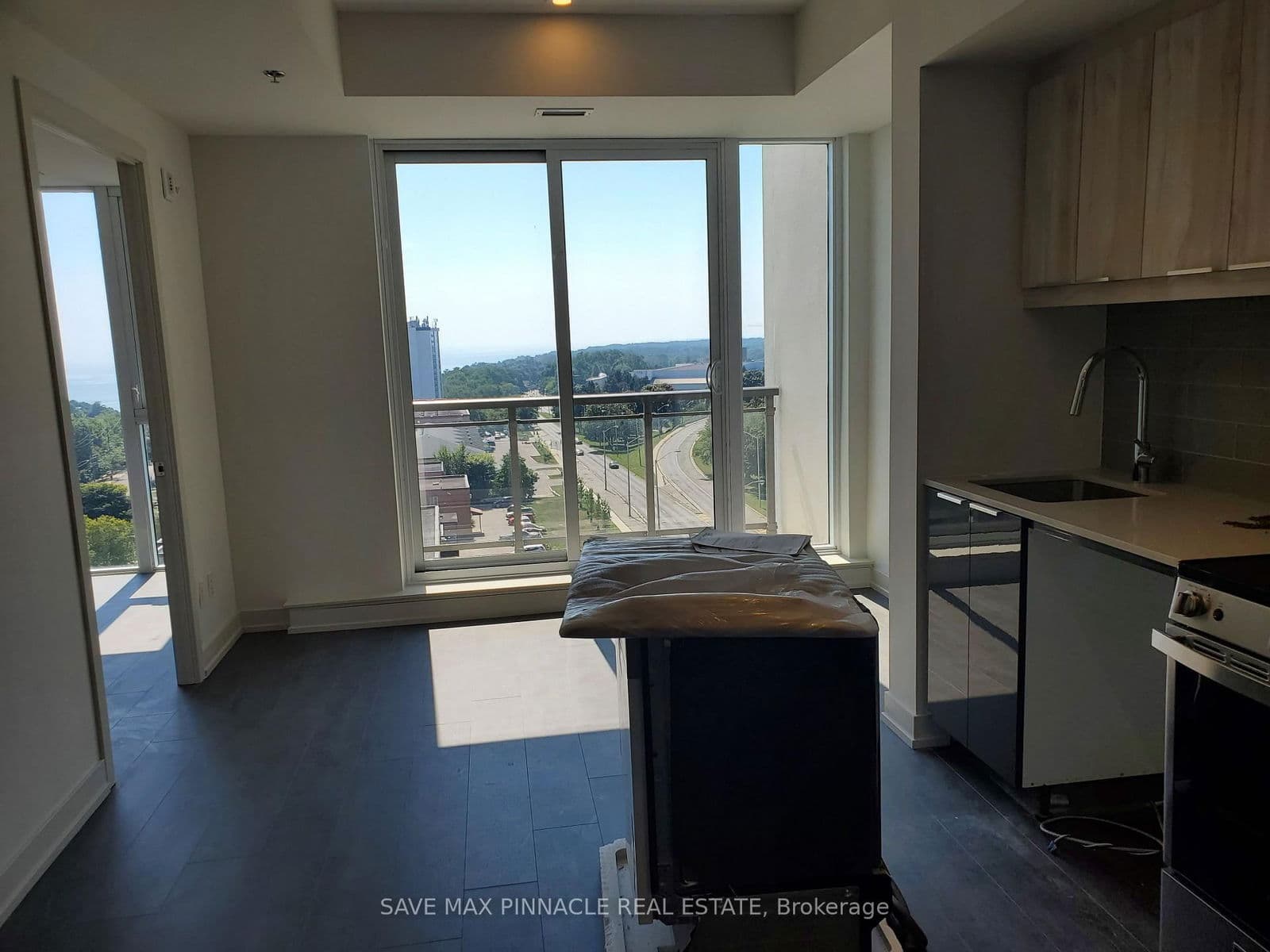 90 GLEN EVEREST Road, Unit 814