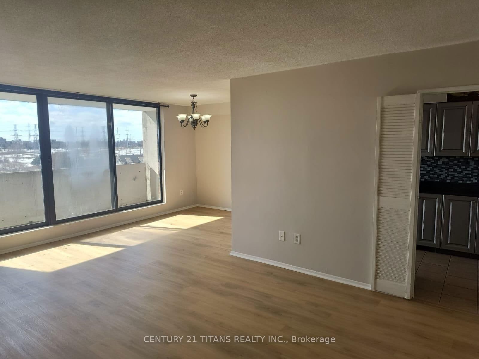 #907 - 301 Prudential Drive