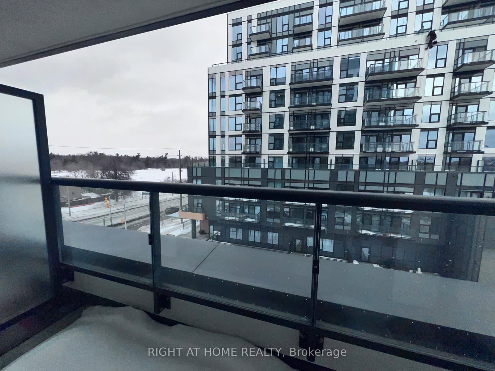 7437 Kingston Road, Unit 407