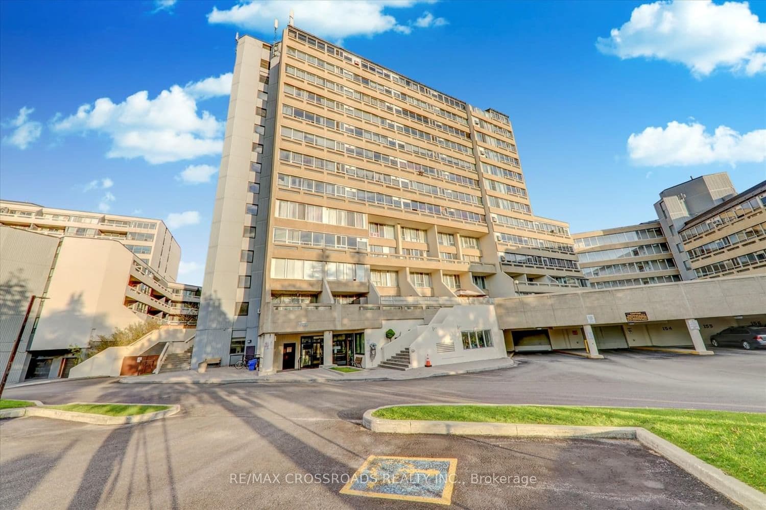 #113 - 5580 Sheppard Avenue E