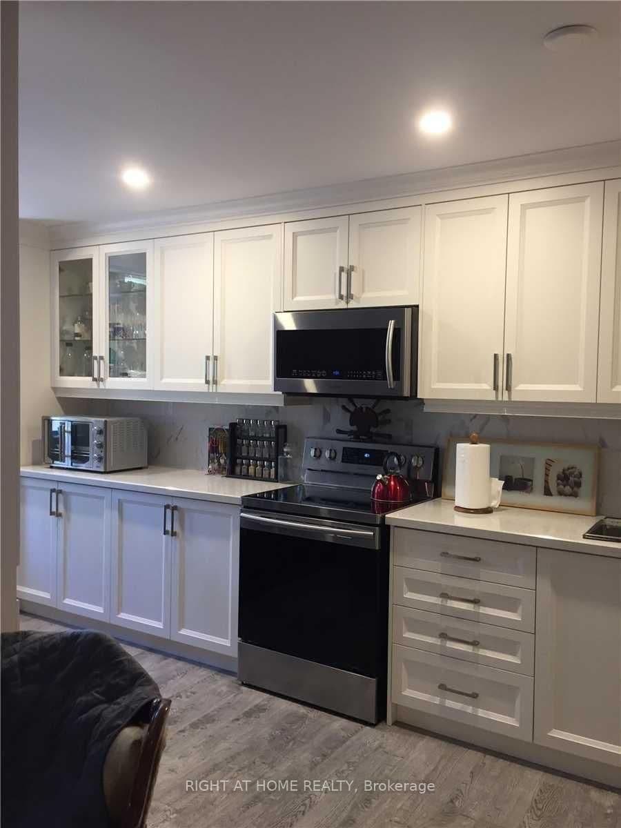 #208 - 100 Dundalk Drive