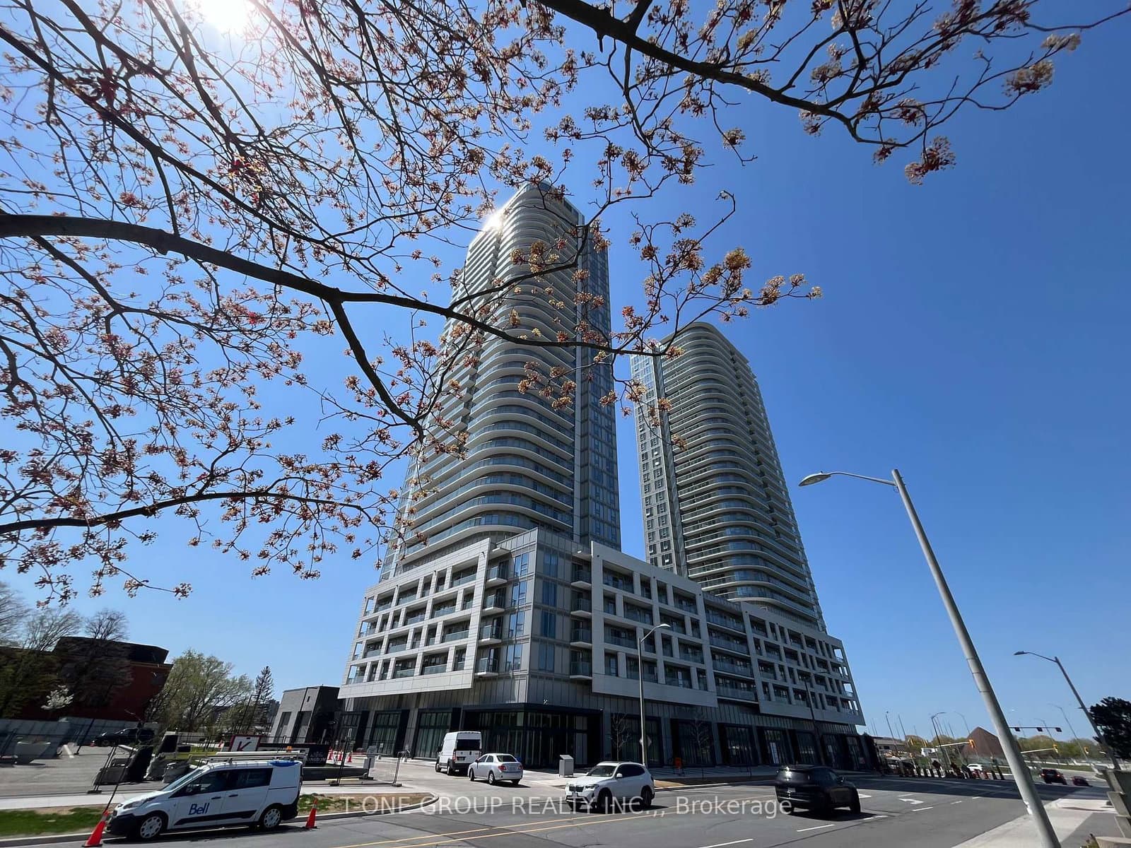 #2818 - 2031 Kennedy Road