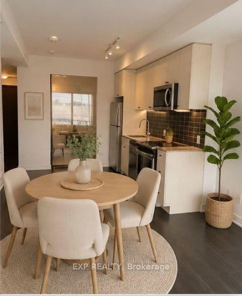 2799 Kingston Road, Unit 213