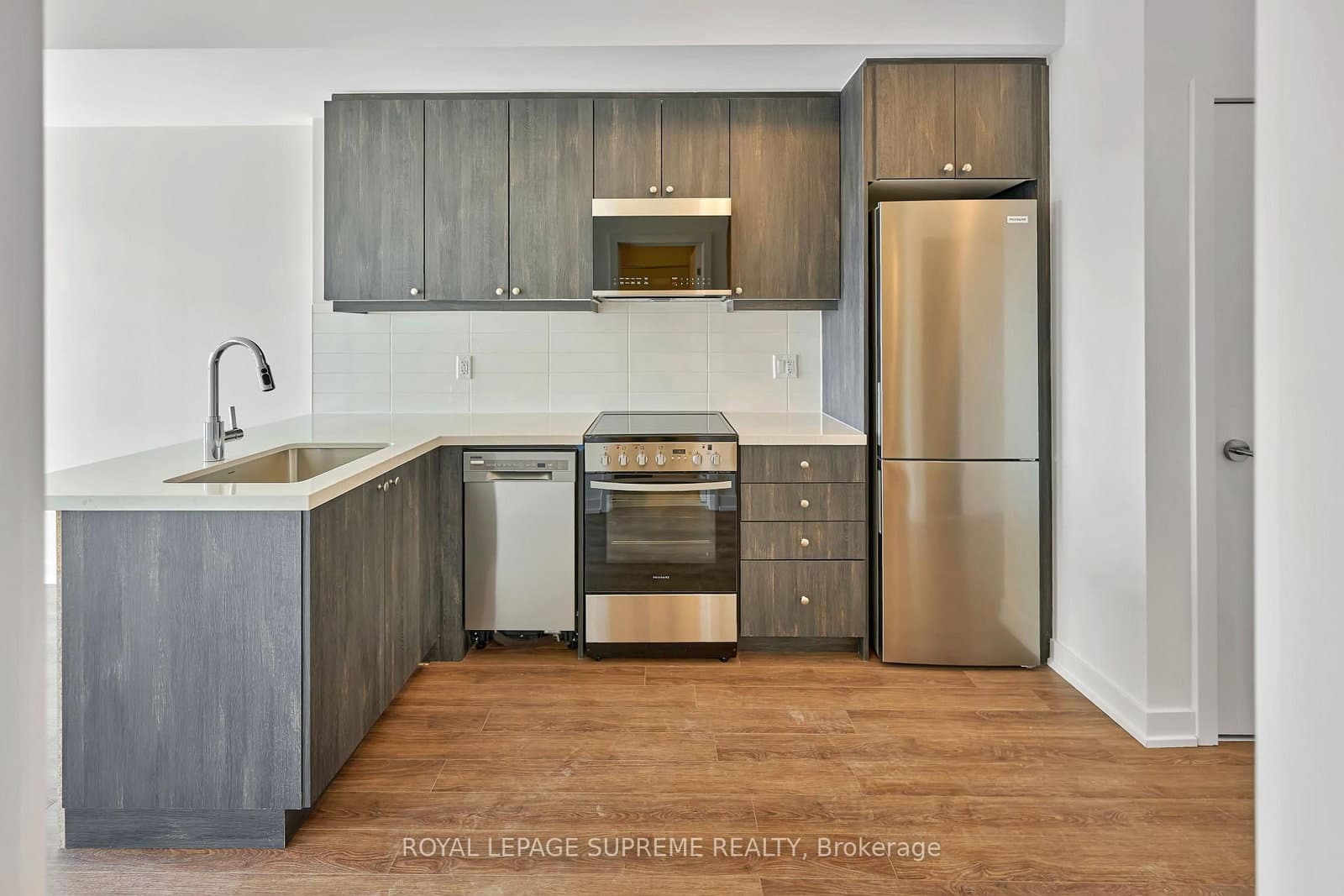 #1020 - 51 Clarington Boulevard