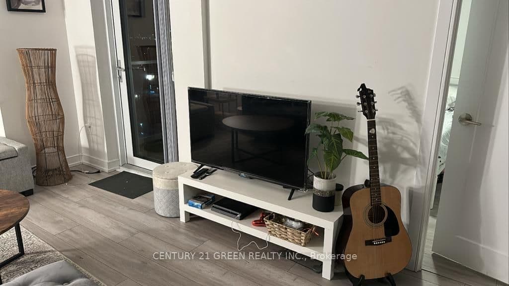 #1501 - 225 Village Green Square