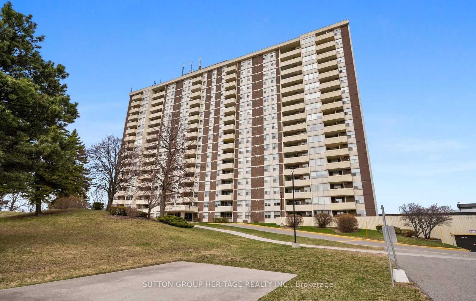 #1604 - 66 Falby Court