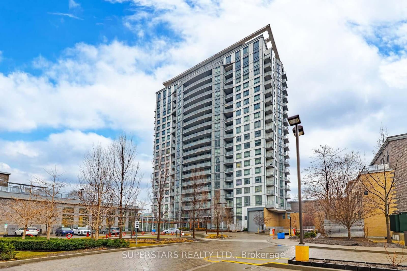 #1511 - 185 Bonis Avenue