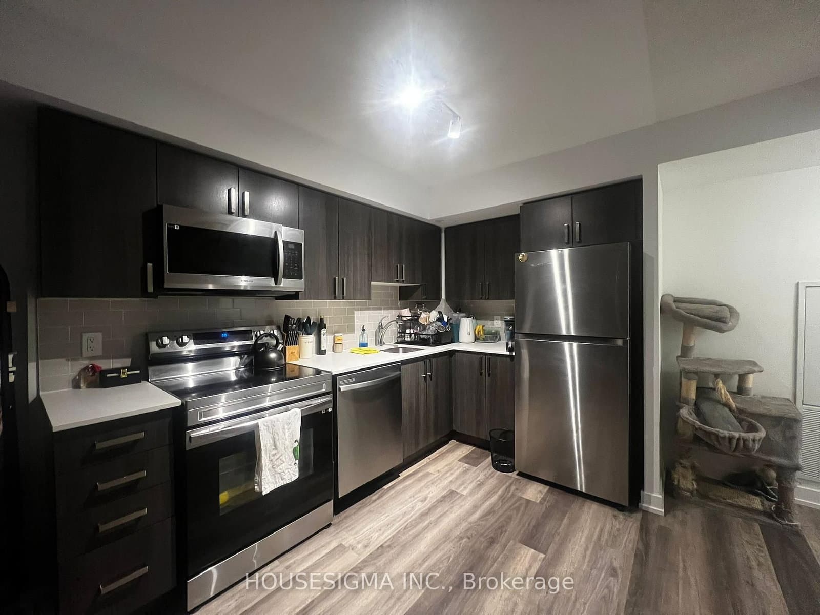 1480 Bayly Street, Unit 1110