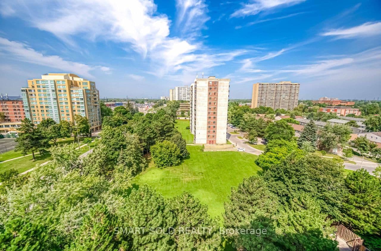 #1009 - 10 Stonehill Court